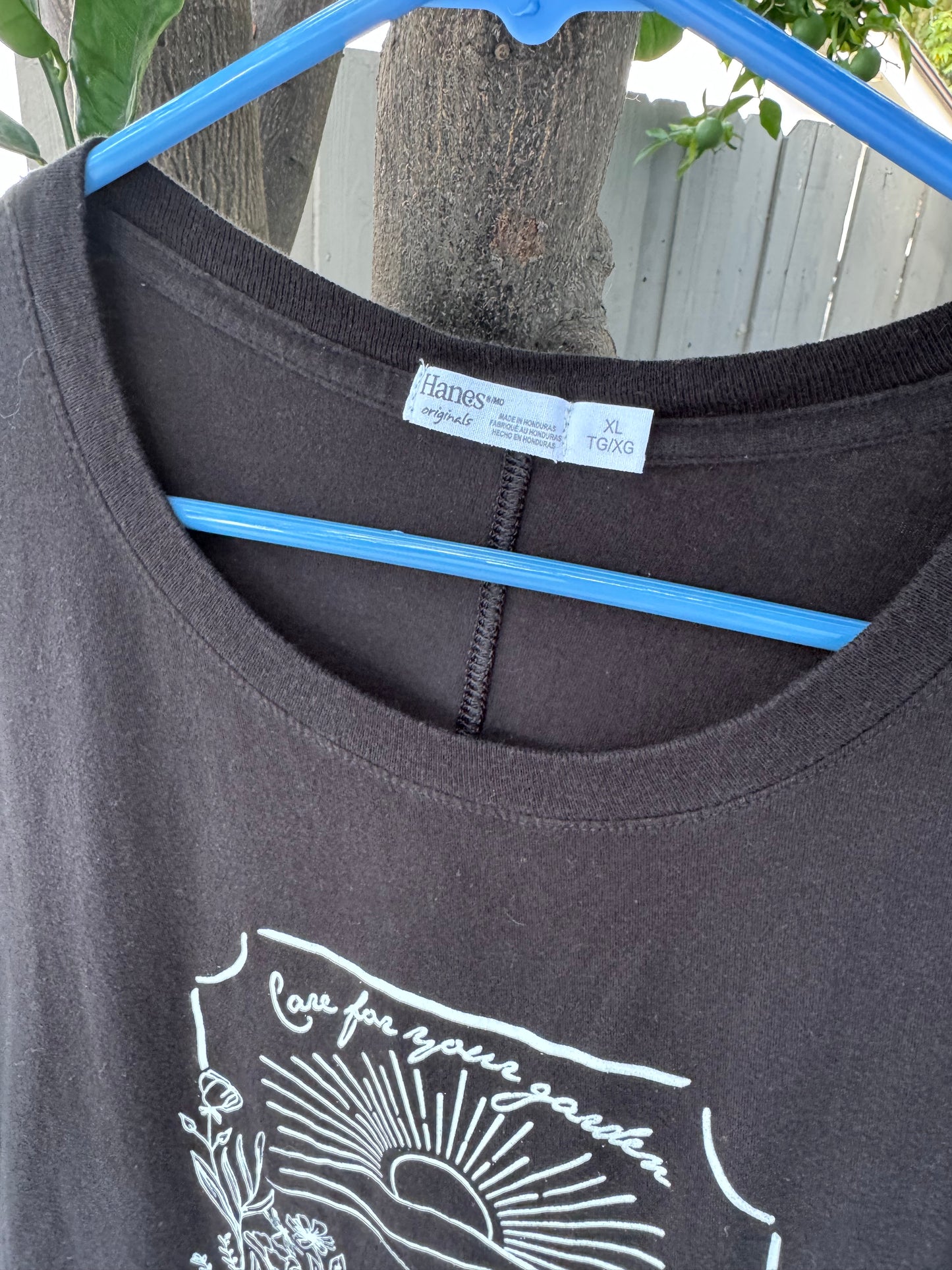 Hanes Originals Black Graphic Tee “Cultivate Your Soul” Sz XL