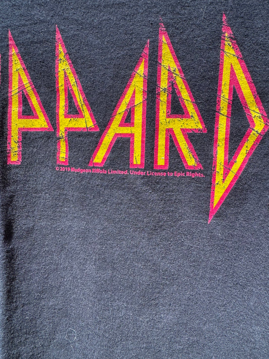 Def Leppard 2019 Graphic Band Tee Sz M