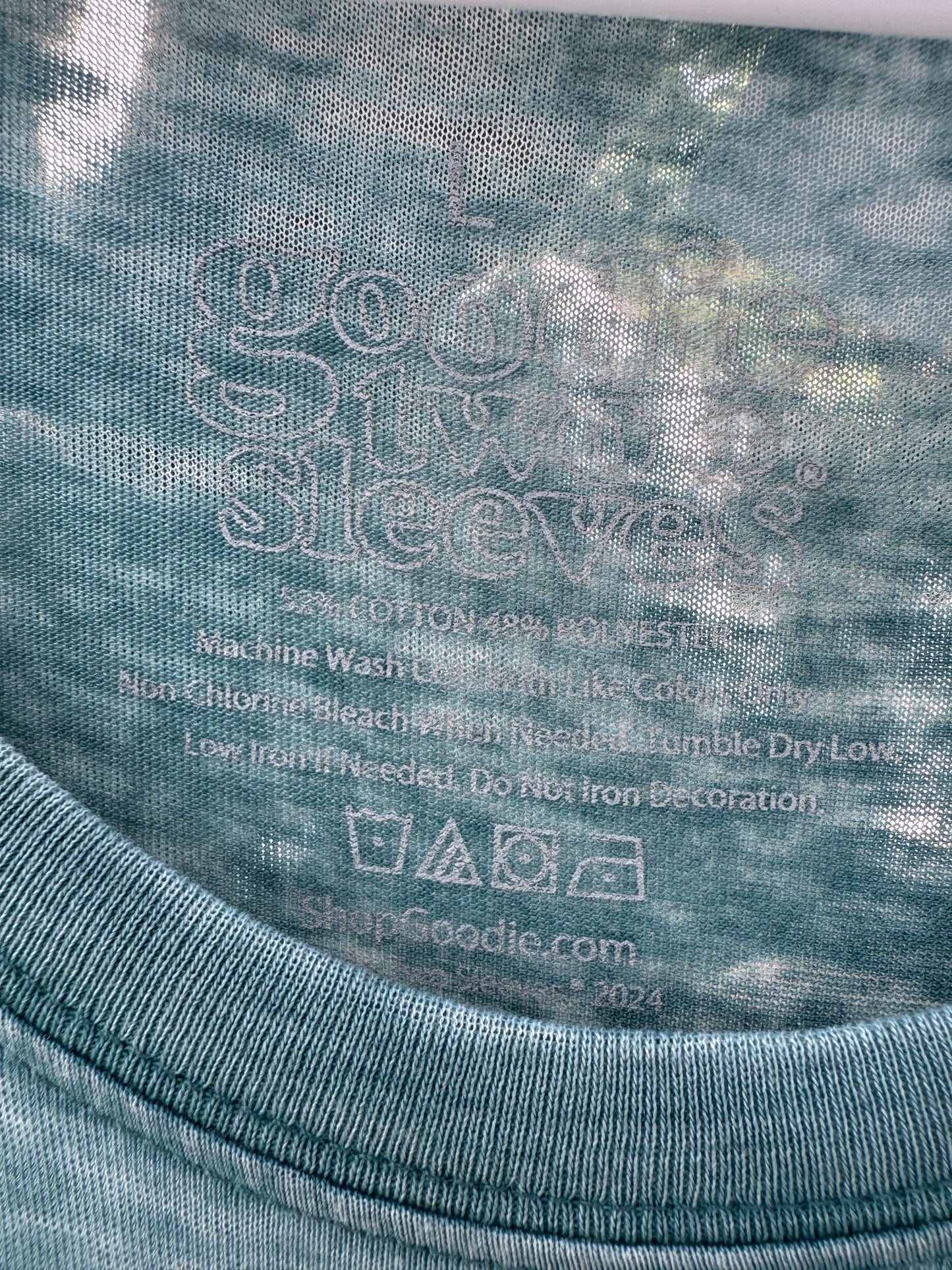 NEW Lake Tahoe California Graphic Crop Tee Size L