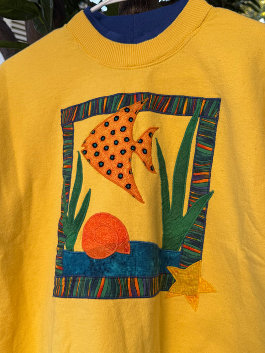 Vtg 90s Tropical Fish Gildan Heavy Cotton Crewneck Size M