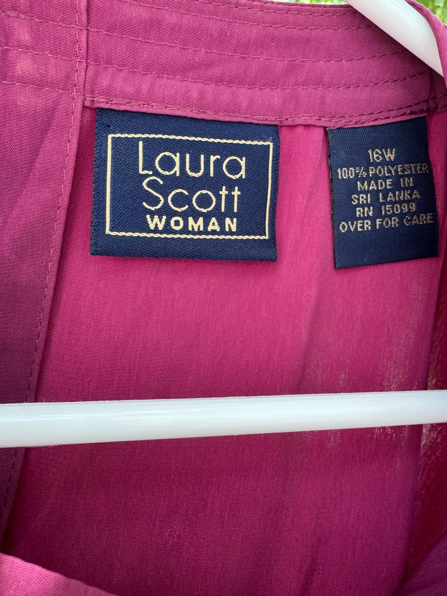 Laura Scott Woman Magenta Short Sleeve Blouse – Size 16W