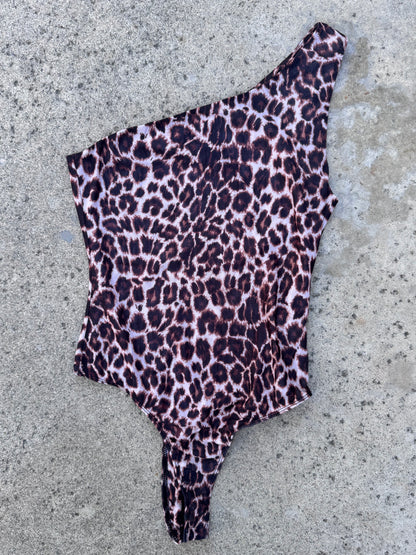 Lulus One-Shoulder Leopard Print Bodysuit – Size M