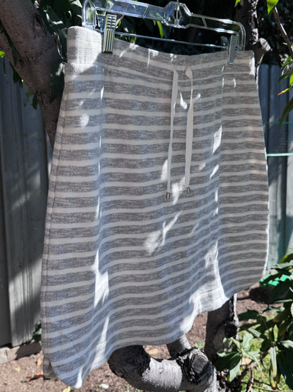 NEW Kenzie Gray and White Striped Casual Skirt Sz L