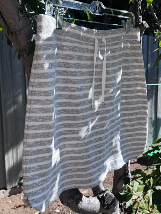 NEW Kenzie Gray and White Striped Casual Skirt Sz L