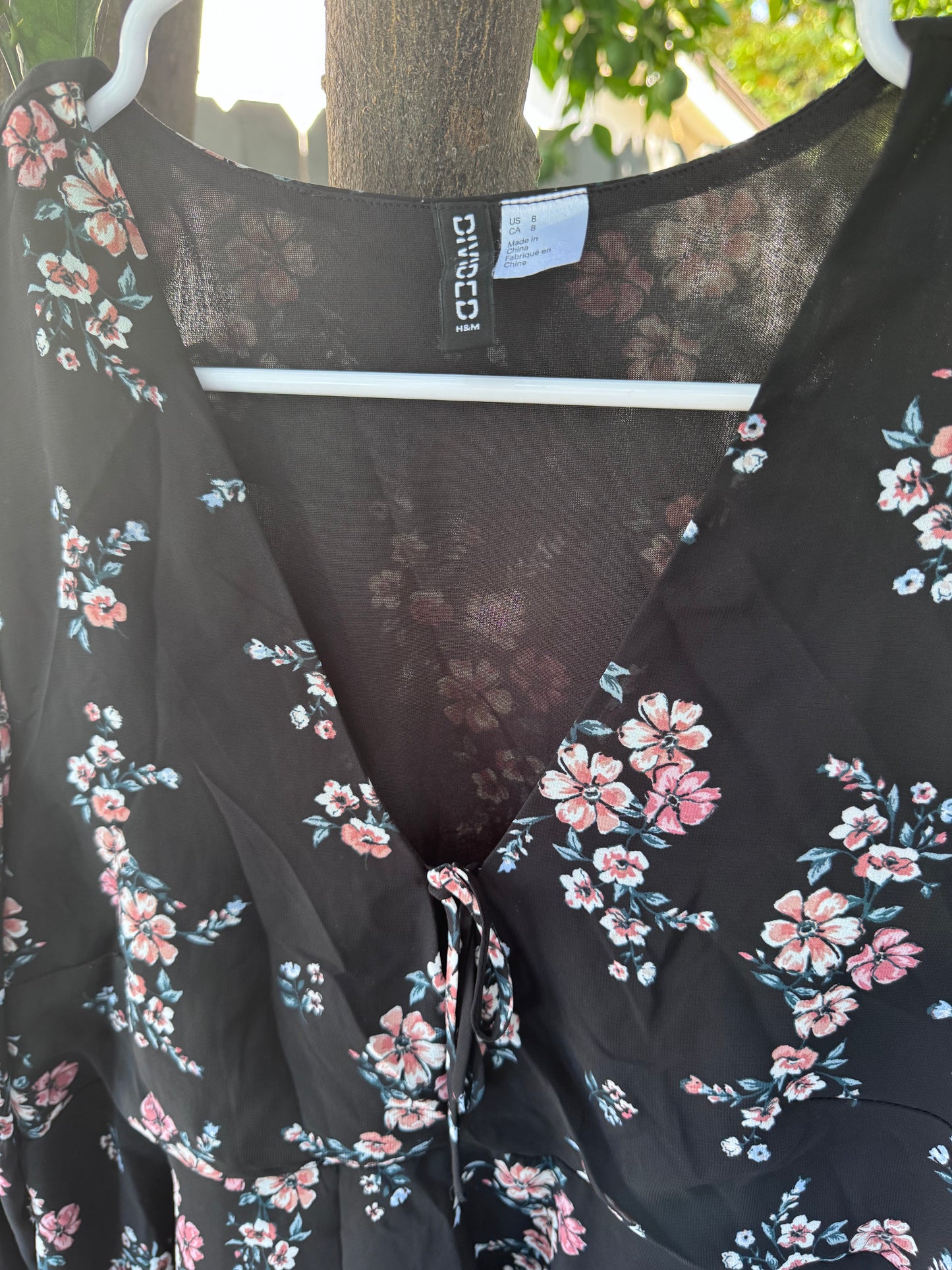 H&M Divided Black Floral Sheer Blouse – Size 8