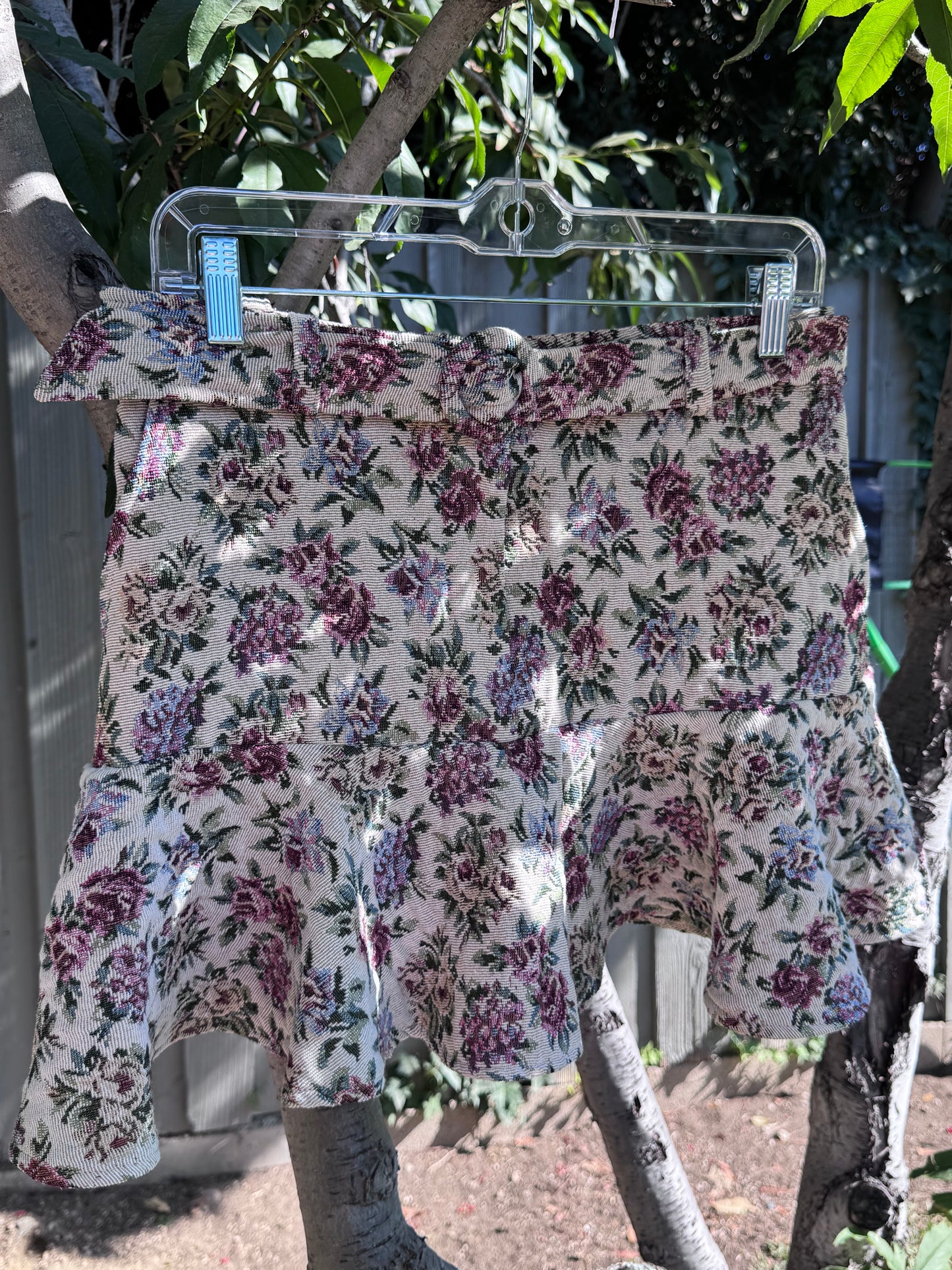 Sofie the Label Floral Tapestry Ruffle Mini Skirt – Size M