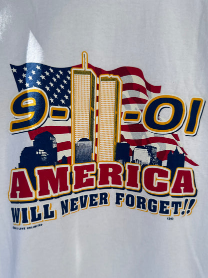 Vtg 2001 9/11 America Will Never Forget Twin Towers Tee Sz XL Delta Magnum Weight USA