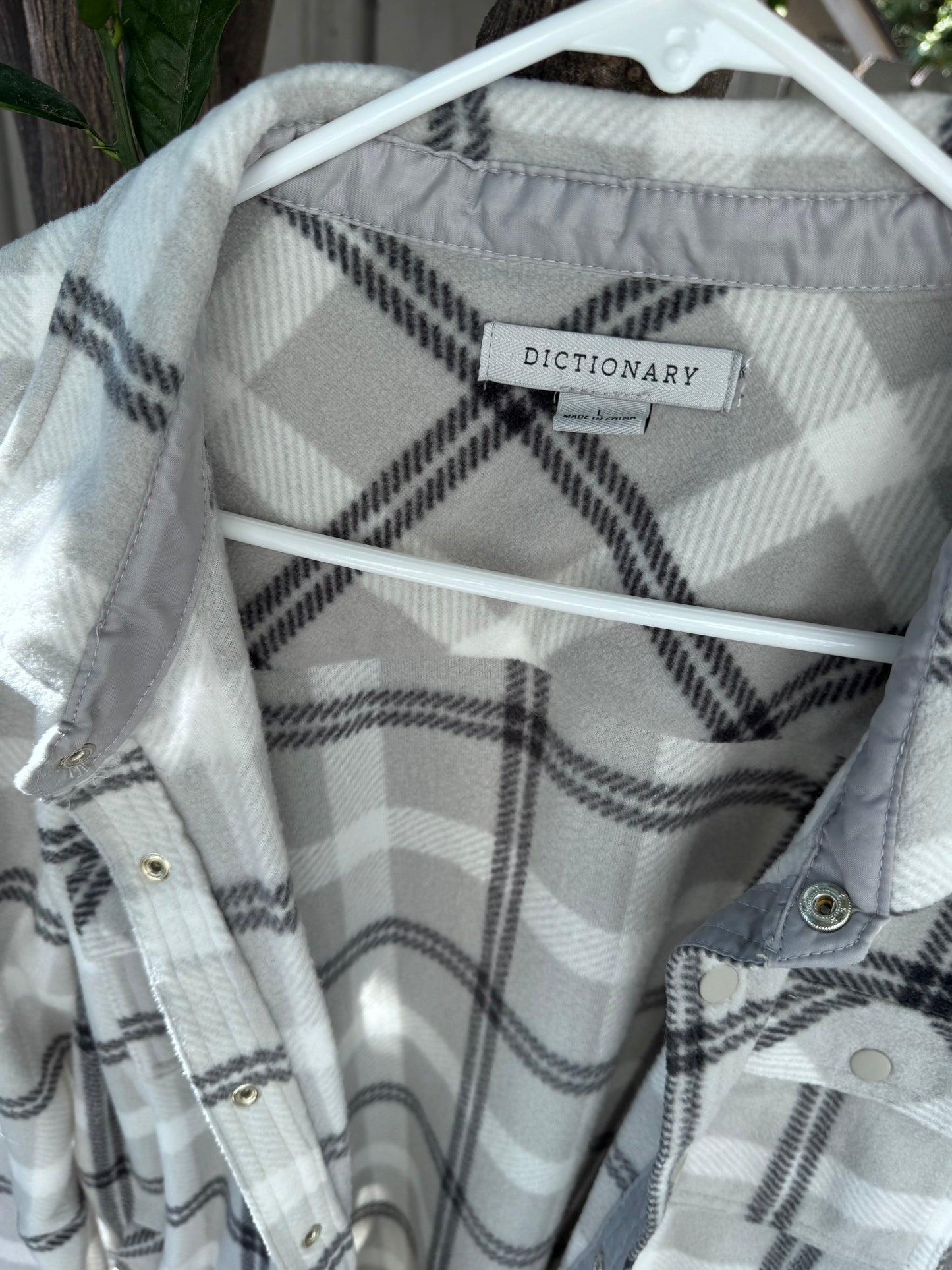 Dictionary Gray Plaid Button-Up Fleece Shacket Sz L