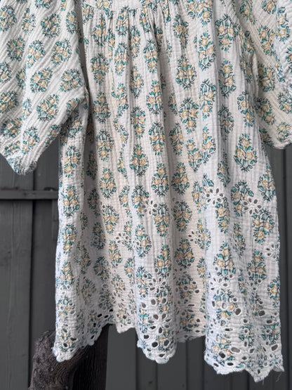 Solitaire Boho Peasant Floral Cotton Eyelet Blouse Sz XL