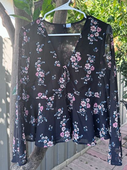 H&M Divided Black Floral Sheer Blouse – Size 8