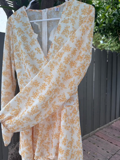 Chic by Fashion Collection White & Mustard Floral Long Sleeve Romper – Size M