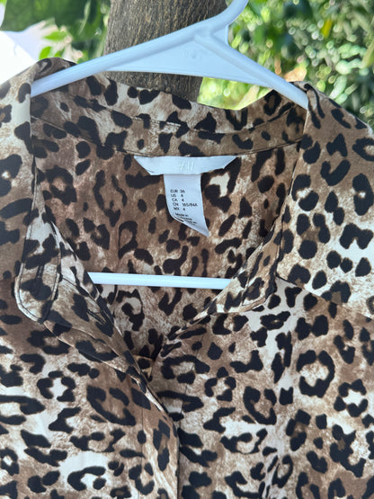 H&M Leopard Print Button-Up Blouse – Size 4