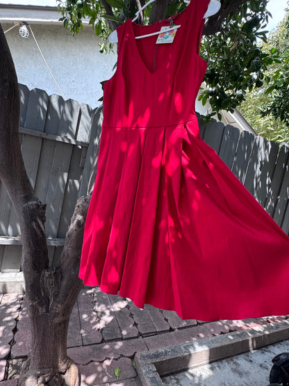 NEW Kristin Davis Red Sleeveless Pleated Dress – Size 10