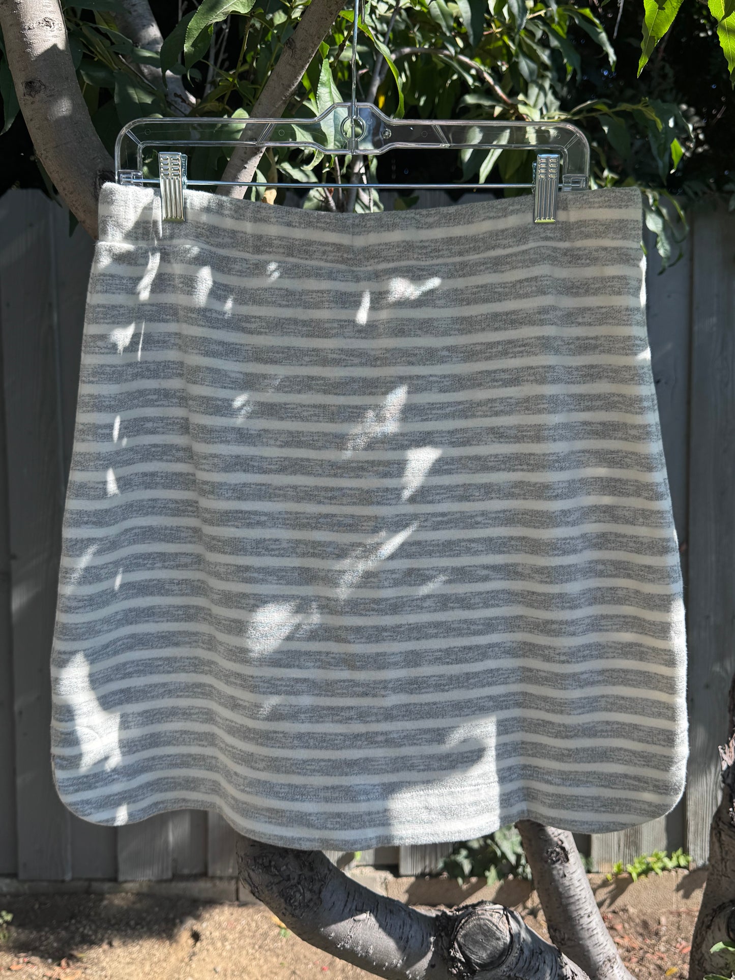 NEW Kenzie Gray and White Striped Casual Skirt Sz L