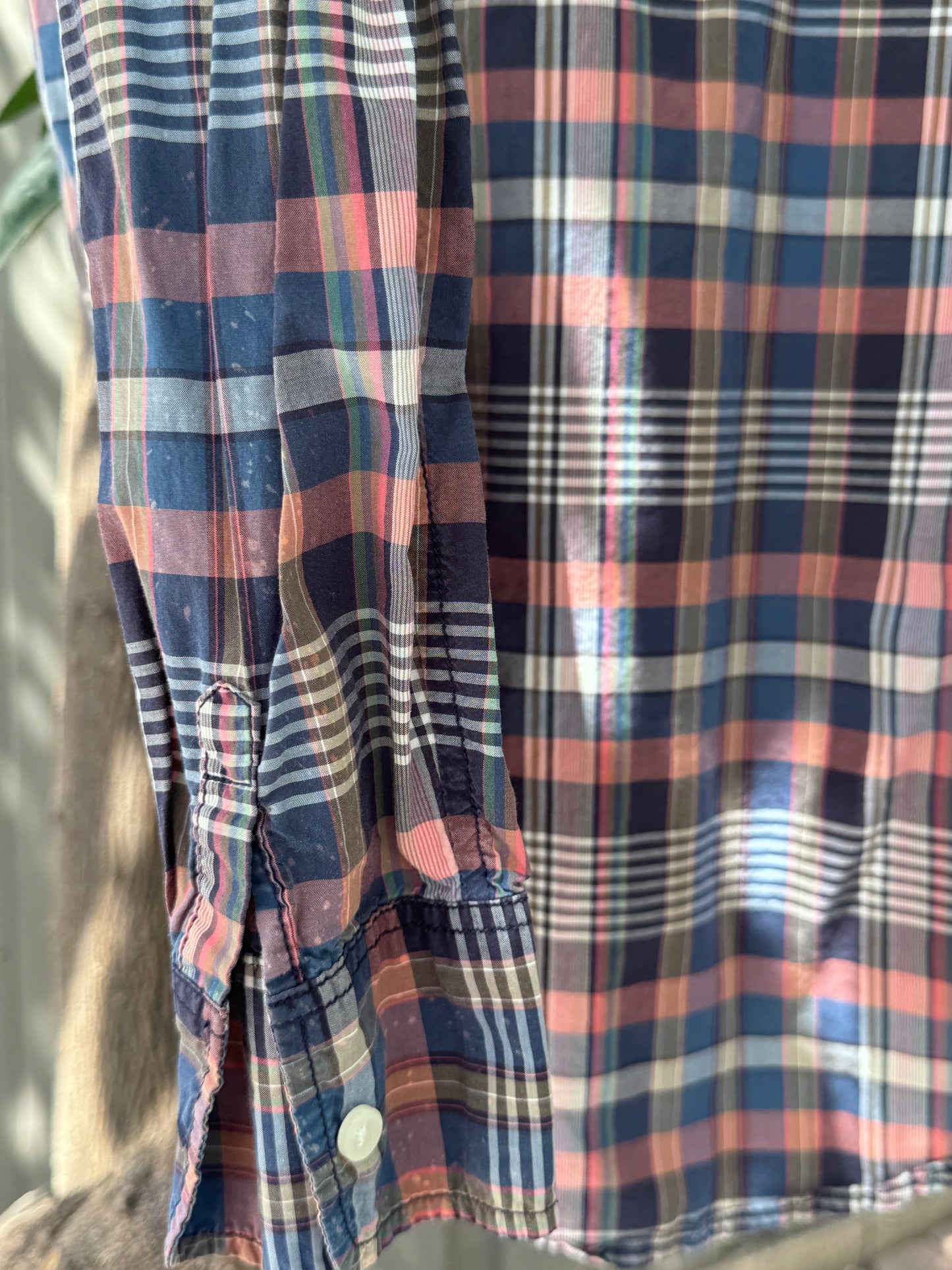 American Eagle Outfitters Classic Prep Fit Plaid Button-Down Shirt Sz M