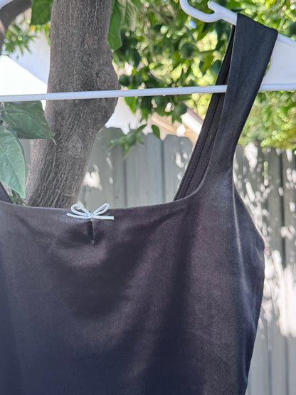 NEW Wild Fable Black Velvet Bow Crop Tank Top – Size S