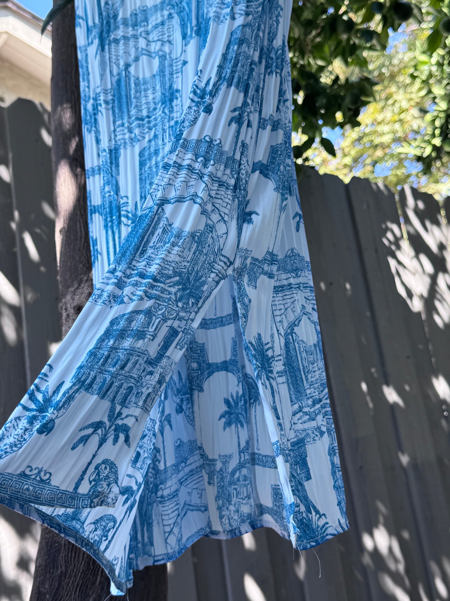 Forever 21 Blue & White Toile Print Slip Dress – Size XL