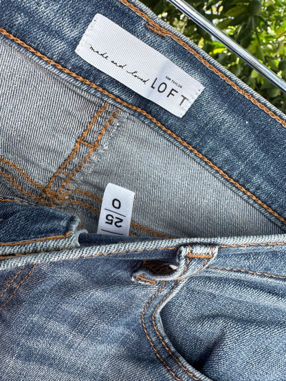 Ann Taylor LOFT Frayed Hem Straight Leg Jeans Women’s Sz 25/0