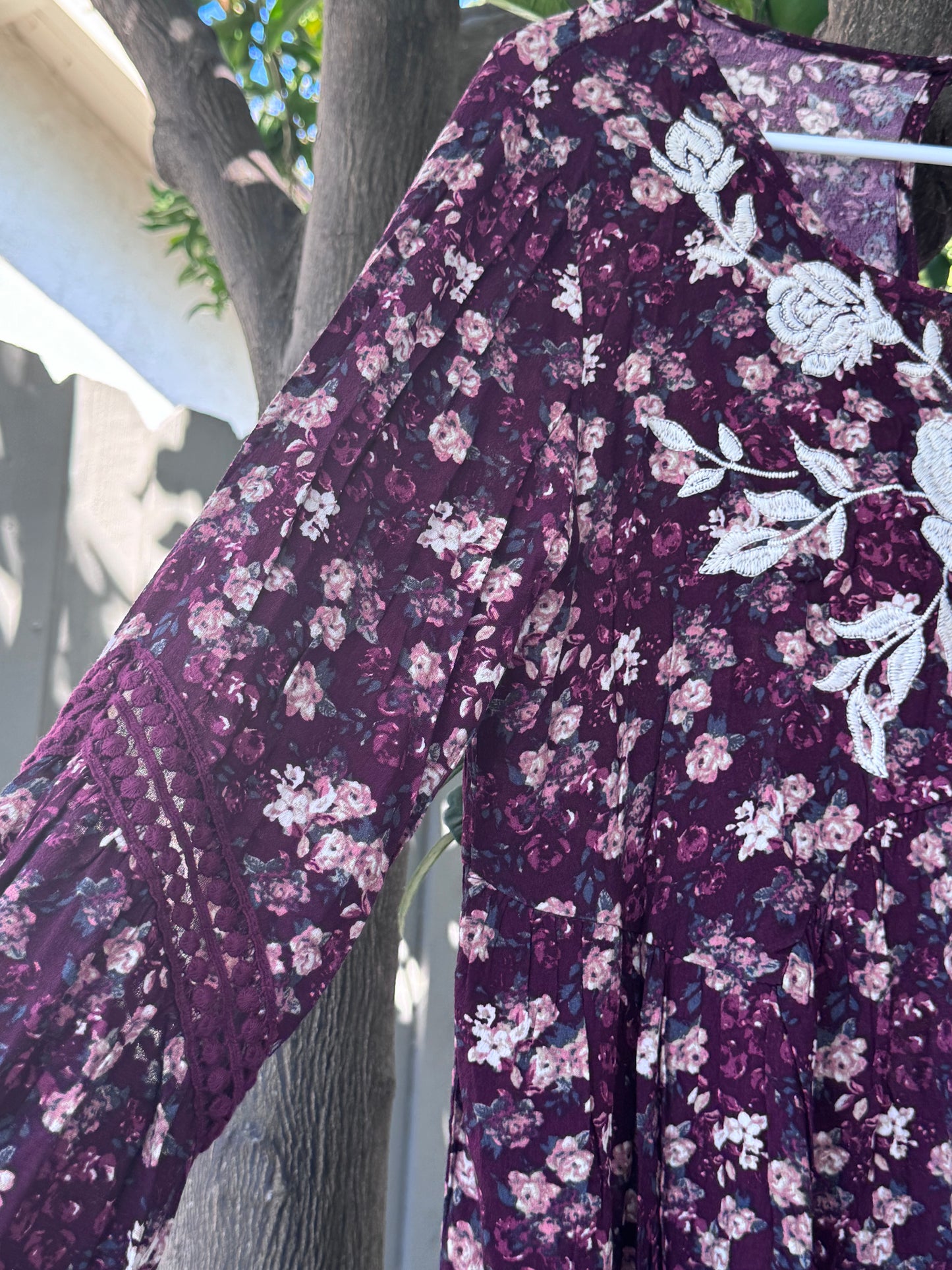 Xhilaration Burgundy Floral Embroidered Boho Dress – Size M