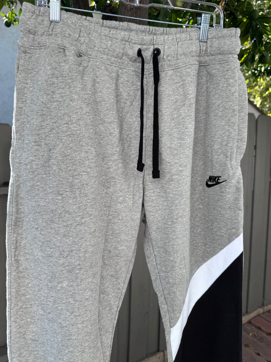 NEW Nike Sportswear Colorblock Joggers Sz XL