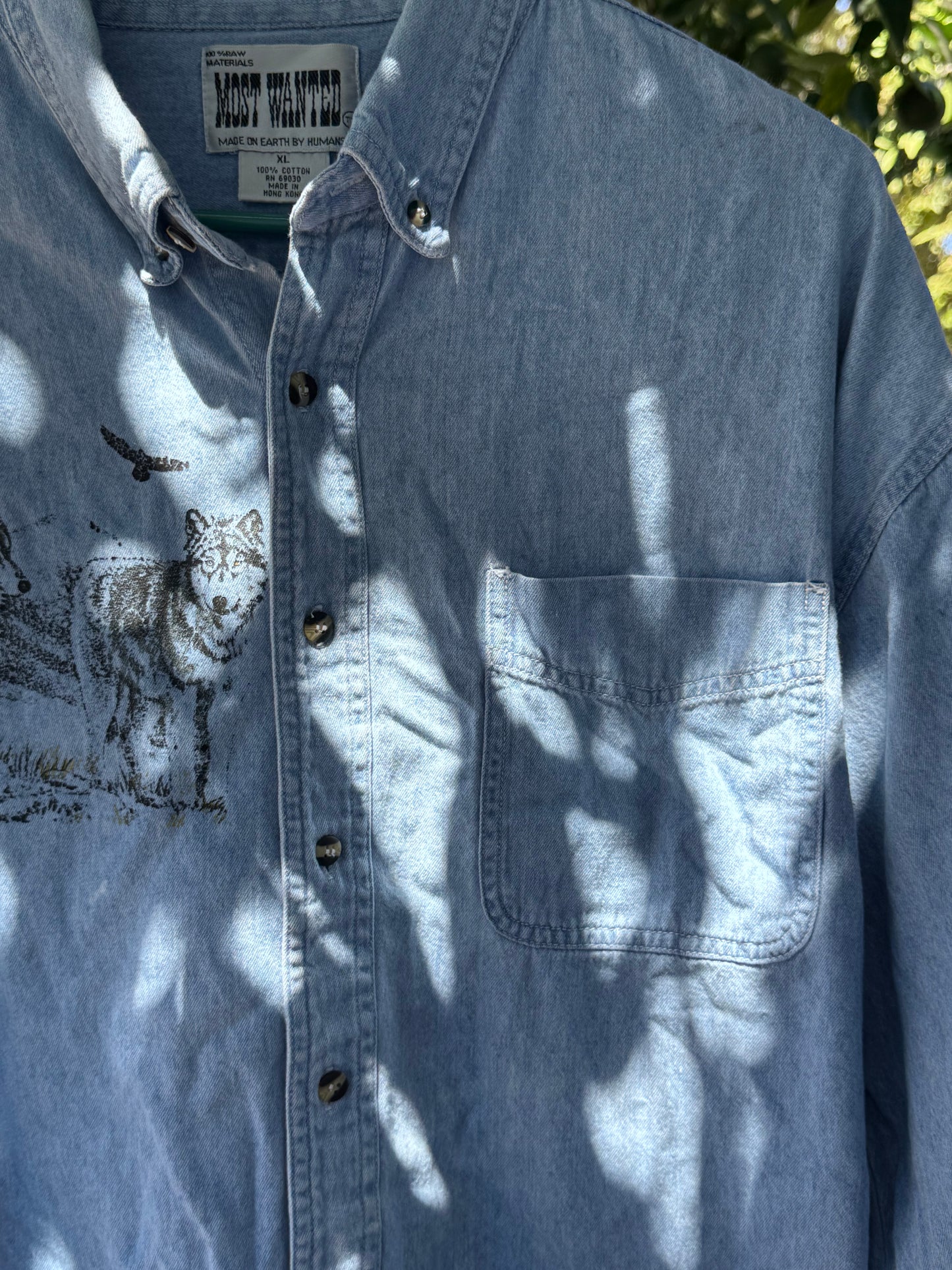 Vintage Wolf Graphic Denim Shirt 1990s Most Wanted Sz XL
